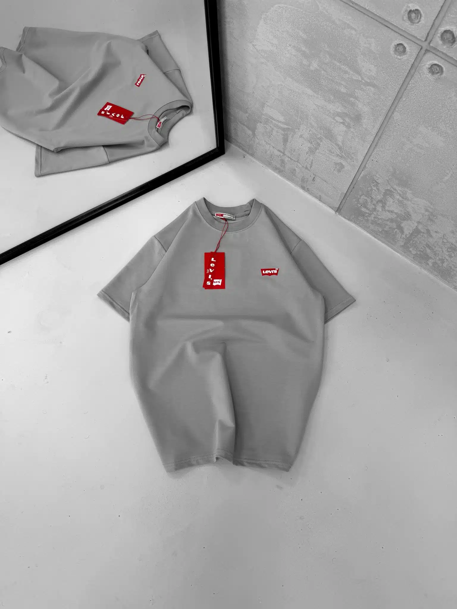 SEJYTSEJ LVS Sırt Kabartma Baskı Detaylı Bisiklet Yaka Tshirt - Gri - Görsel 1