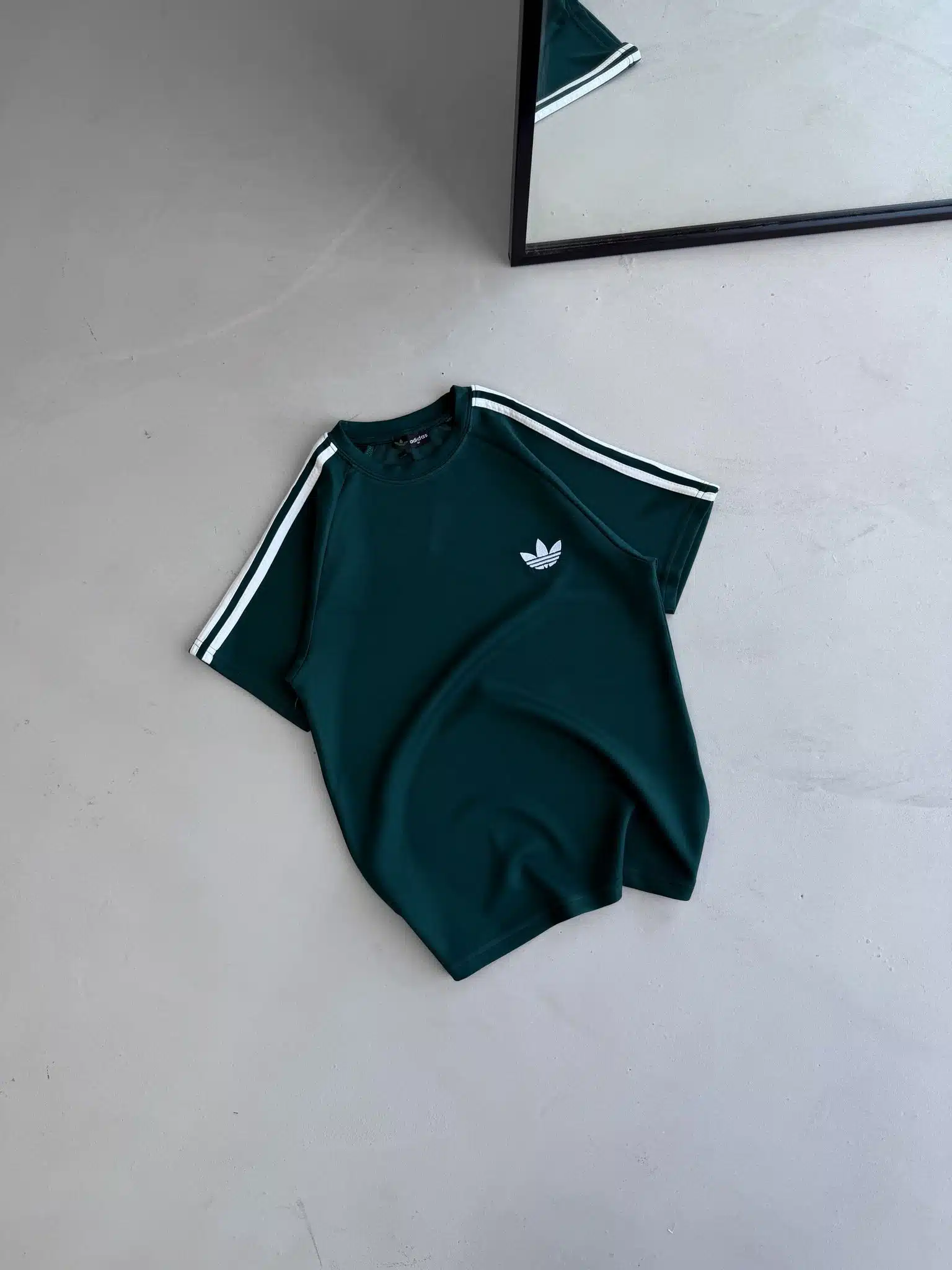TTTTTTTTTTTTTTTTTTTTTTT AD 3 Şeritli Nakış Detaylı Tshirt - Yeşil - Görsel 1
