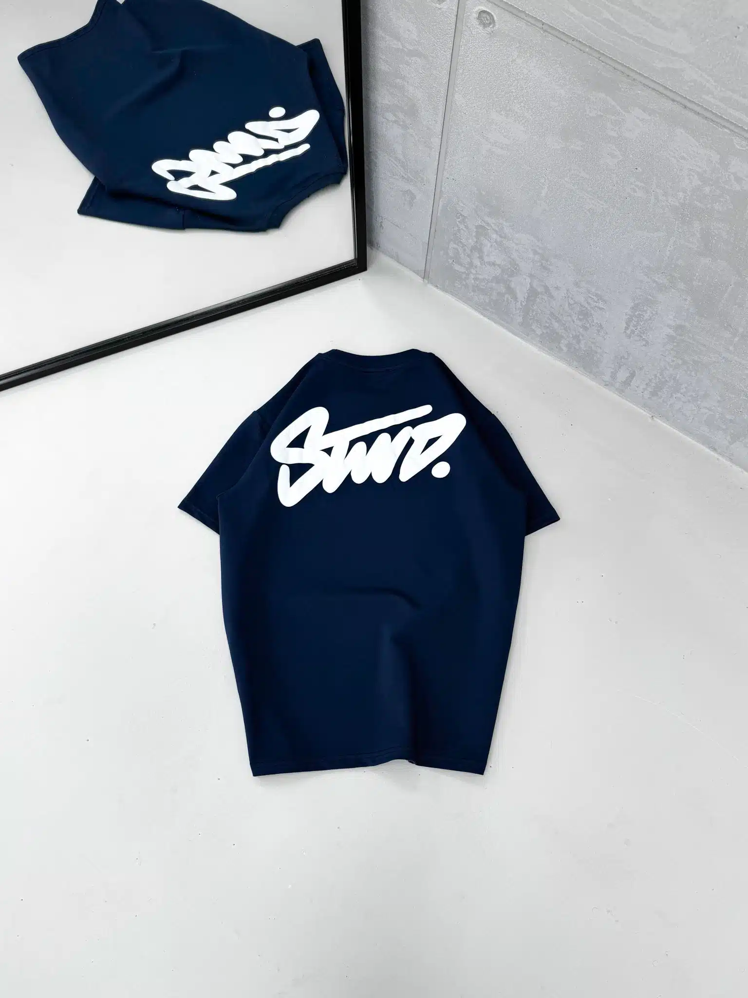 TYUÖTYUÖ ST Sırt Kabartma Baskı Detaylı Bisiklet Yaka Tshirt - Lacivert - Görsel 1