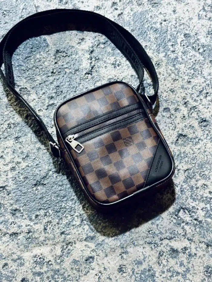 LV Çapraz Askılı Omuz Çantası – Brown - Görsel 3