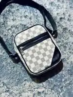 LV Çapraz Askılı Omuz Çantası – White - Görsel 3