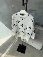 LV Premium İşlemeli Triko Kazak - Beyaz