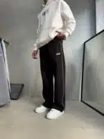 ‘VNS’ Nakışlı Çizgili Lastikli Stoper Paça Baggy Eşofman – Siyah