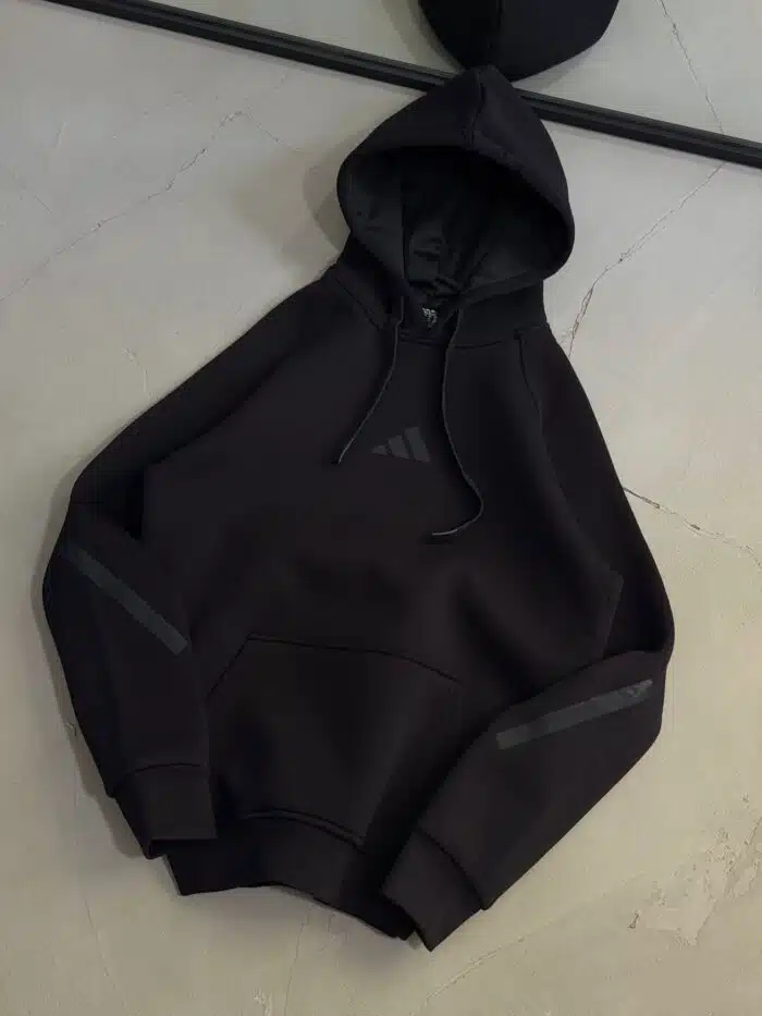 AD Enjeksiyon Baskı Kol Detaylı Kapşonlu Sweatshirt – Siyah - Görsel 3
