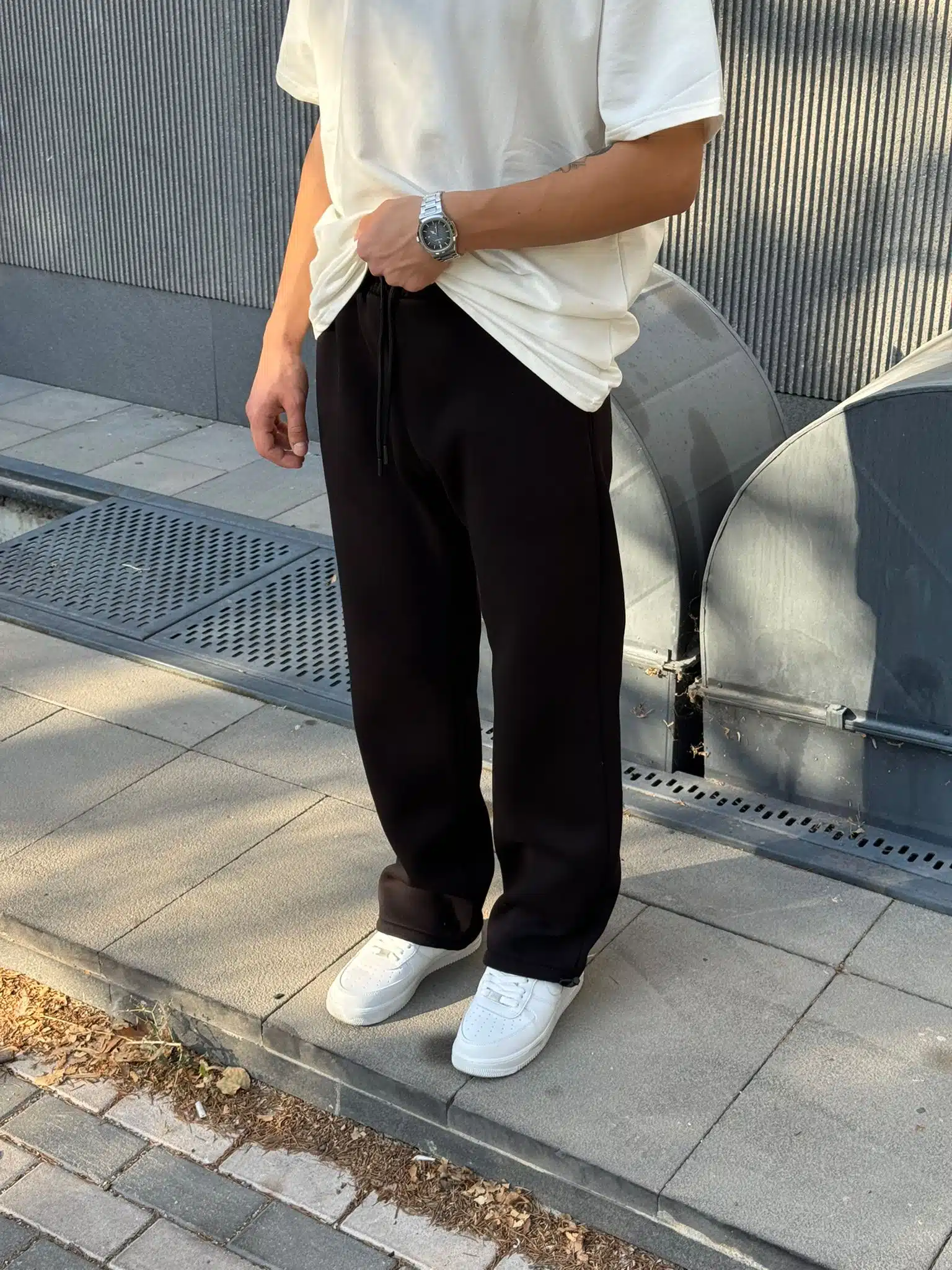WhatsApp Görsel 2025-10-02 saat 18.29.01_88874618 Basic Lastikli Stoper Paça Baggy Eşofman – Siyah - Görsel 4