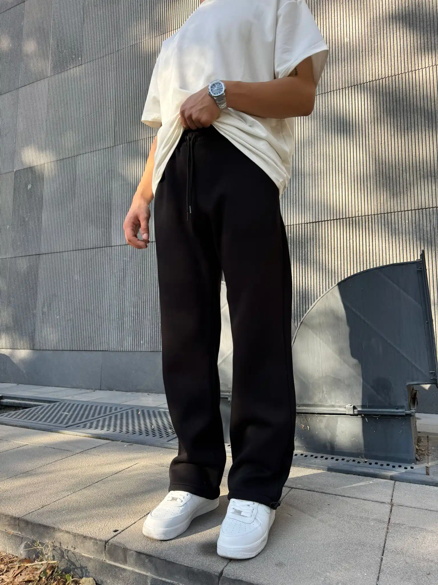 WhatsApp Görsel 2025-10-02 saat 18.29.01_e25a303b Basic Lastikli Stoper Paça Baggy Eşofman – Siyah - Görsel 1