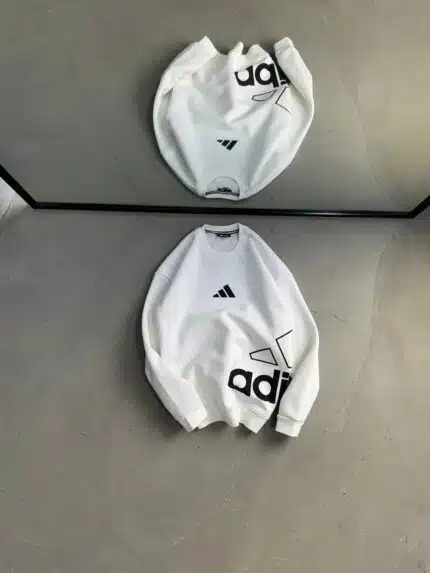 AD Yan Baskılı Üç İplik Sweatshirt – Beyaz