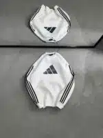 AD Şeritli Büyük Enjeksiyon Baskılı Üç İplik Sweatshirt – Beyaz