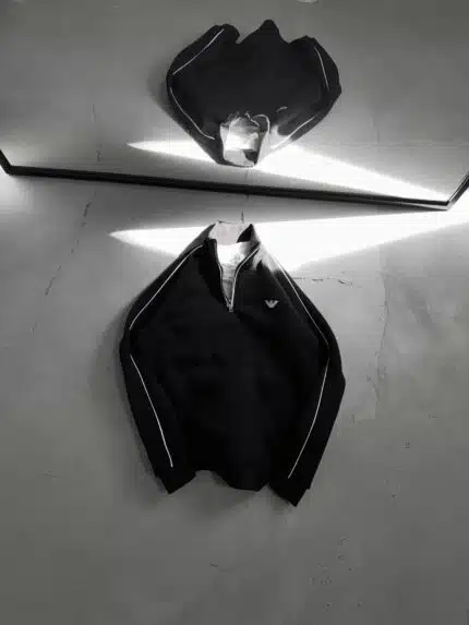 EA7 Nakışlı Üç İplik Yarım Fermuarlı Sweatshirt – Siyah