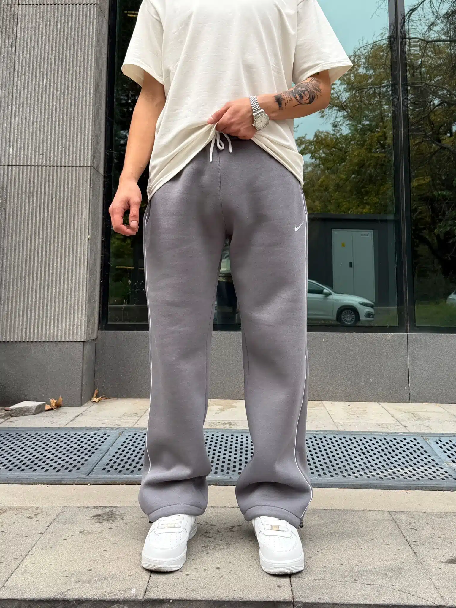 WhatsApp Görsel 2025-10-23 saat 18.31.44_98535f93 ‘NK’ Nakışlı Çizgili Lastikli Stoper Paça Baggy Eşofman – Füme - Görsel 3