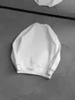 M Büyük Kabartma Sırt Baskılı Üç İplik  Sweatshirt – Beyaz - Görsel 3