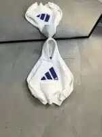 AD Büyük Kabartma Baskılı Üç İplik Kapşonlu Sweatshirt – Beyaz