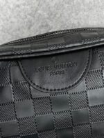 LV Premium Square El Çantası - Black - Görsel 3
