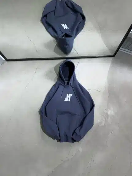 M Sırt Baskılı Kapşonlu Sweatshirt – Füme