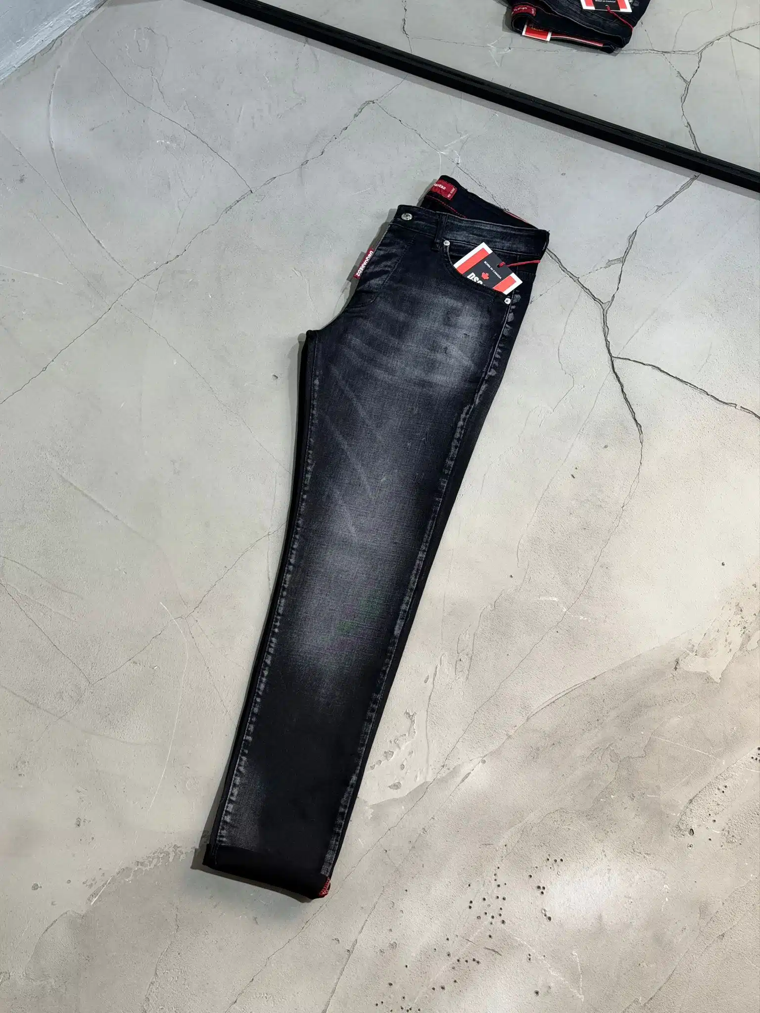 WhatsApp Görsel 2025-11-14 saat 18.25.46_9782000e DSQ-2 Jeans / Dark Black - Görsel 1
