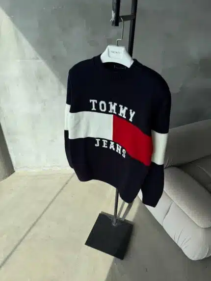 TH İşlemeli Premium Örgü Triko Kazak – Lacivert