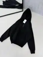 M Büyük Kabartma Sırt Baskılı Kapşonlu Üç İplik  Sweatshirt – Siyah - Görsel 3