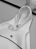 Premium İmzalı Seri Şeritli Nakışlı Kapşonlu Sweatshirt – Beyaz - Görsel 4