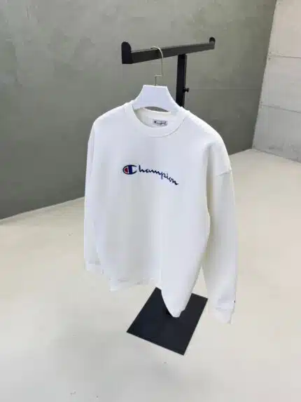 CHMP Nakışlı Kol Detaylı Üç İplik Sweatshirt – Beyaz