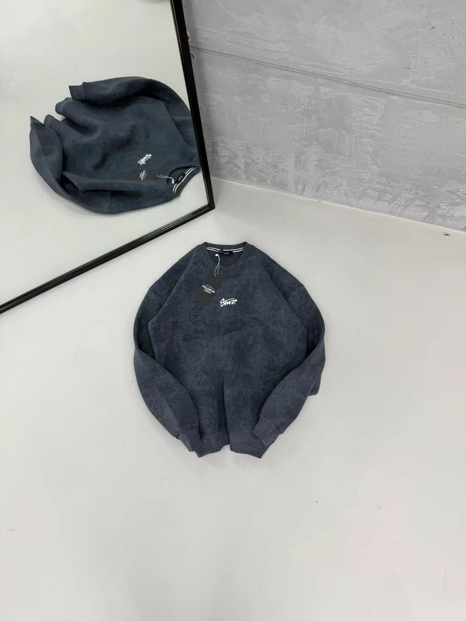 WhatsApp Görsel 2025-11-29 saat 11.11.45_11226625 ST Nakışlı Yıkamalı Üç İplik Sweatshirt – Gri - Görsel 1