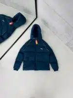 PM Enjeksiyon Baskı Kapşonlu Şişme Mont – İndigo