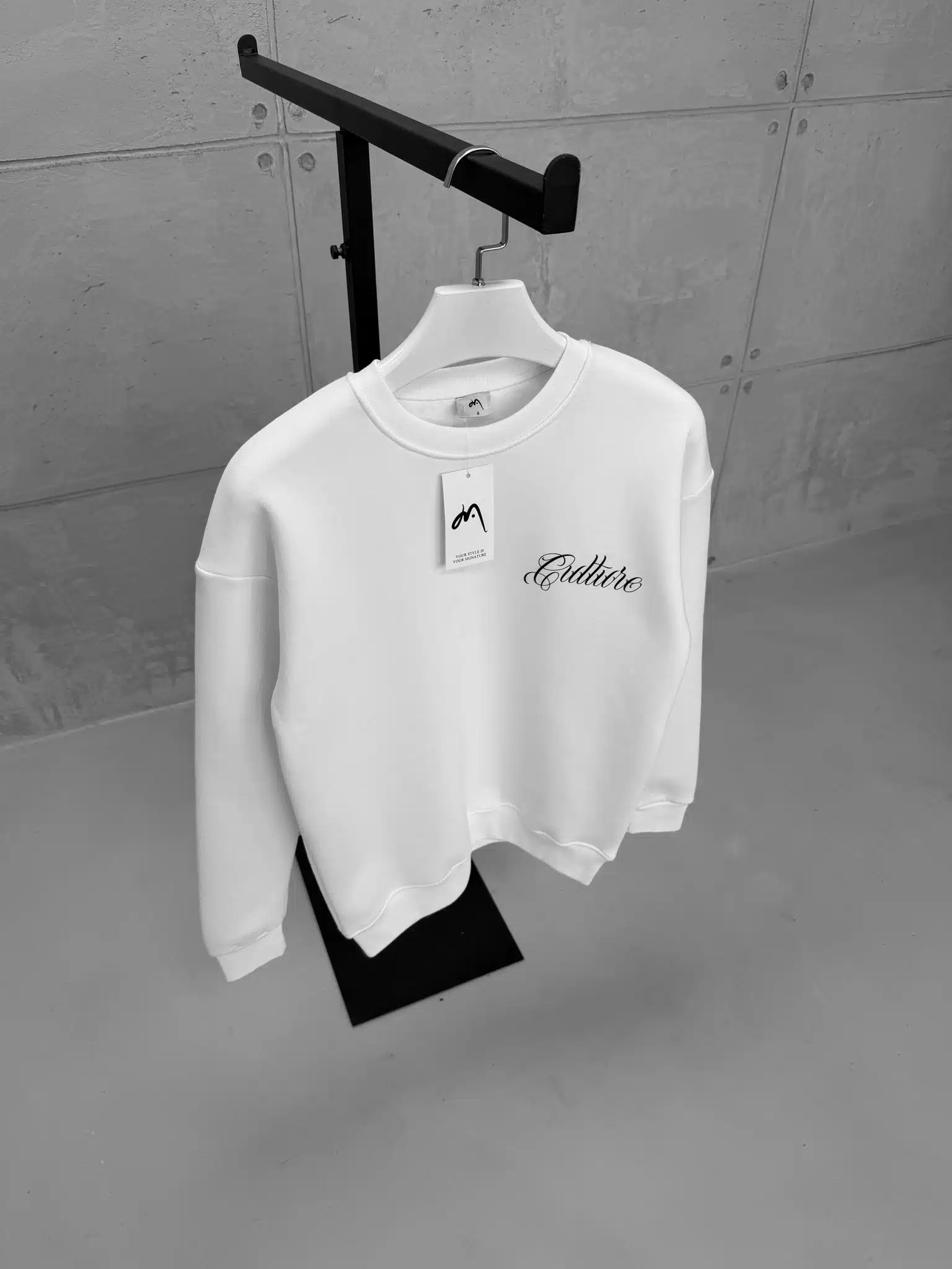 WhatsApp Görsel 2025-12-10 saat 12.59.37_04bf0d1e Premium GhettoBoys Büyük Baskılı Sweatshirt – Beyaz - Görsel 1