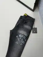 LV Baskılı Premium Slim Fit Pantolon - Taşlamalı Siyah - Görsel 3