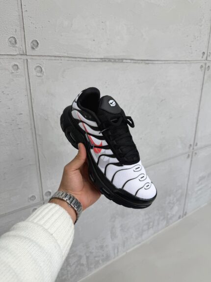 NK TN Air Max Plus – White & Black