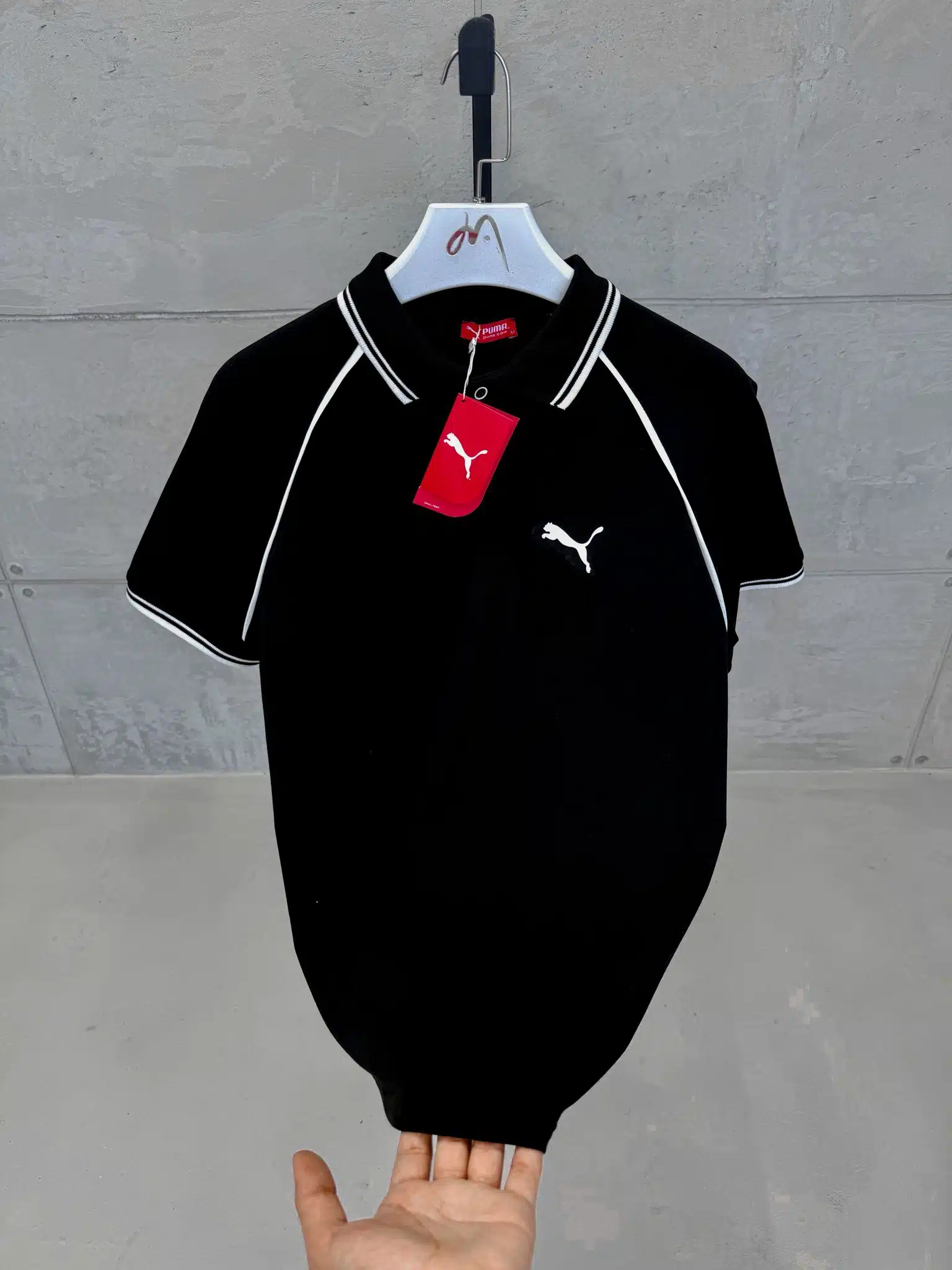 WhatsApp Image 2026-02-04 at 15.32.16 PM Enjeksiyon Baskı Şeritli Polo Yaka Tshirt - Siyah - Görsel 1