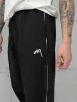 Premium İmzalı Seri Nakışlı Şeritli Stoper Paça Baggy Eşofman – Siyah - Görsel 3