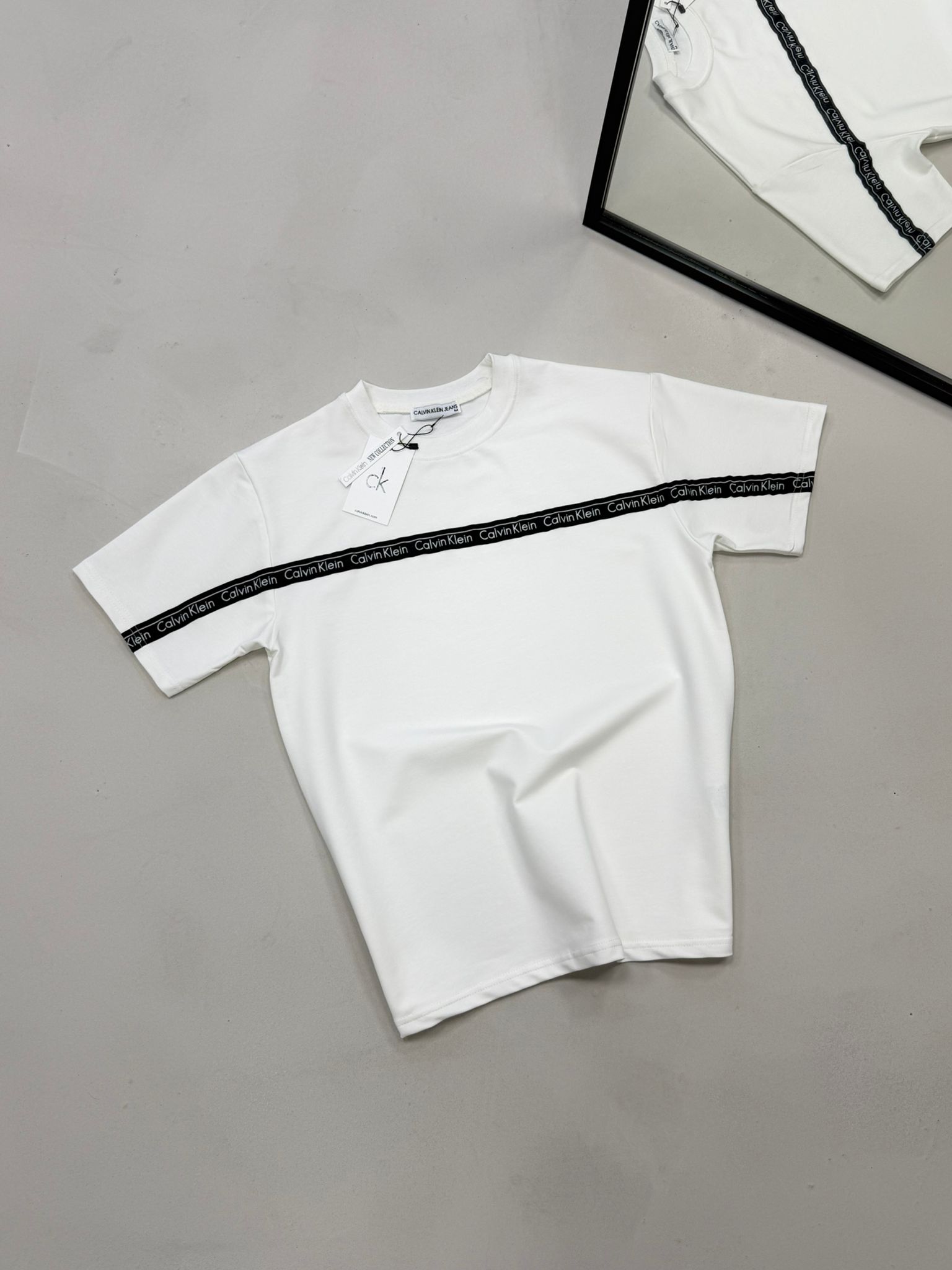 WhatsApp Image 2026-02-17 at 10.34.34 CK Premium Şeritli Bisiklet Yaka Tshirt -Beyaz - Görsel 1