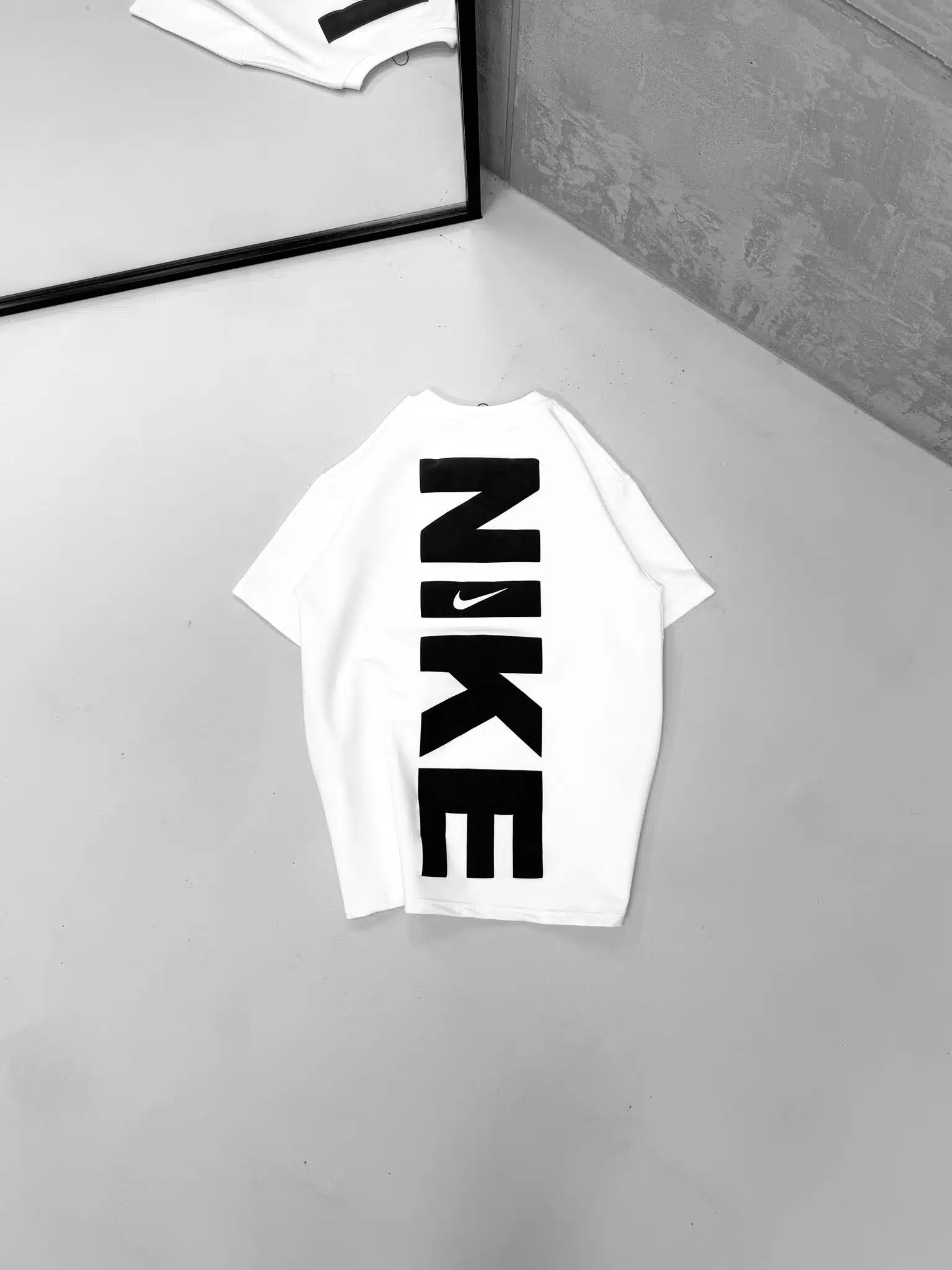 WhatsApp Image 2026-02-17 at 11.14.21 NK Kabartma Sırt Baskılı Bisiklet Yaka Tshirt -Beyaz - Görsel 1