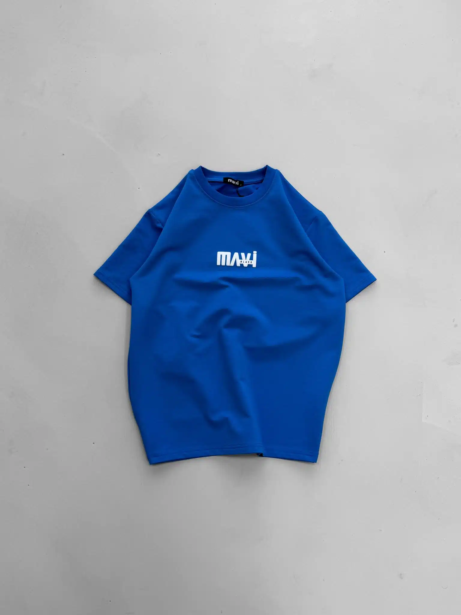 WhatsApp Image 2026-02-20 at 02.23.05 M Premium Sırt Kabartma Baskılı Bisiklet Yaka Tshirt-Mavi - Görsel 1