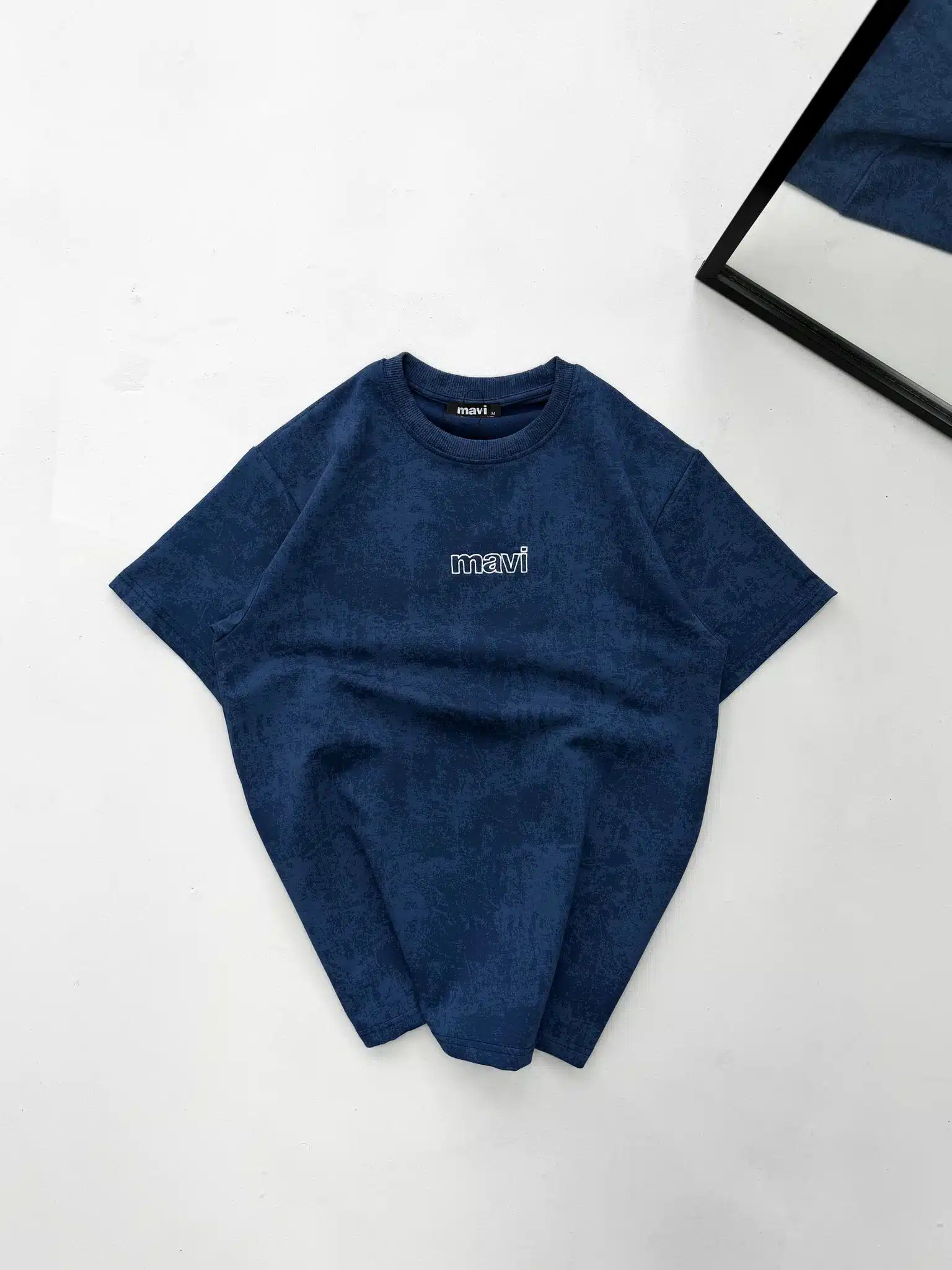 WhatsApp Image 2026-02-28 at 17.27.58 M Yıkamalı Bisiklet Yaka Tshirt - İndigo - Görsel 1
