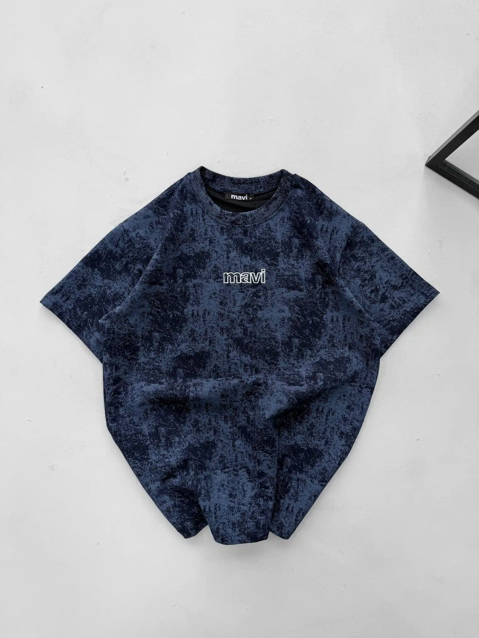 WhatsApp Image 2026-02-28 at 17.27.59 M Yıkamalı Bisiklet Yaka Tshirt - Lacivert - Görsel 1