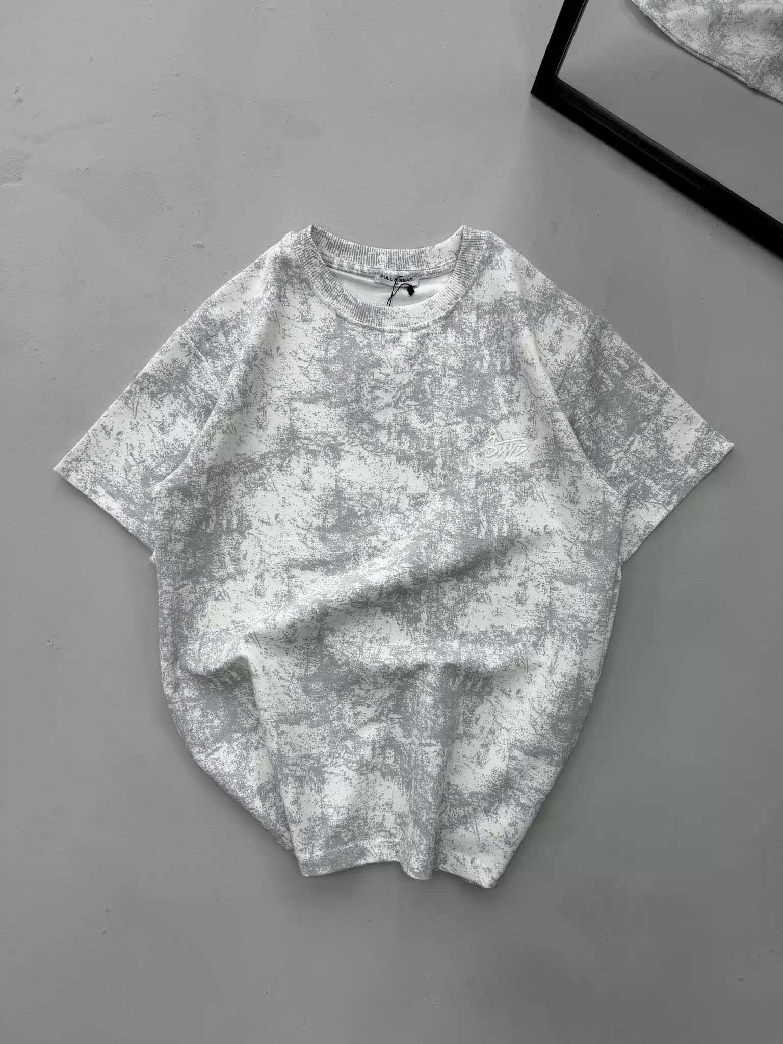 WhatsApp Image 2026-02-28 at 17.29.02 ST Sırt Baskılı Yıkamalı Tshirt-Beyaz - Görsel 1