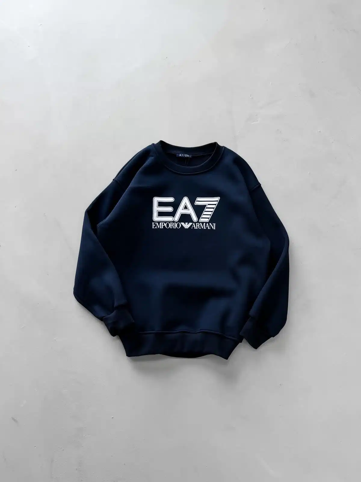 WhatsApp Image 2026-08-24 at 14.46.24 (3) EA7 Göğüs Baskılı Sweatshirt – Lacivert - Görsel 1