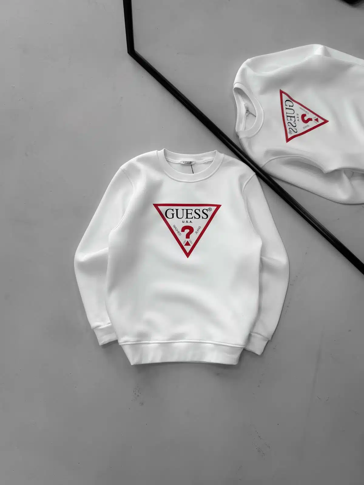 WhatsApp Image 2026-08-24 at 14.48.11 (3) GS Triangle Logo Göğüs Baskılı Sweatshirt – BEYAZ - Görsel 1