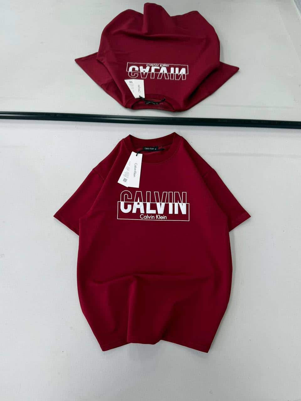 WhatsApp Image 2026-08-25 at 16.45.35 CK Göğüs Baskılı Oversize Tshirt -Bordo - Görsel 1