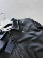 LV Arma Detaylı Premium İmzalı Seri Kapitoneli Blackout Deri Ceket - Siyah - Görsel 3