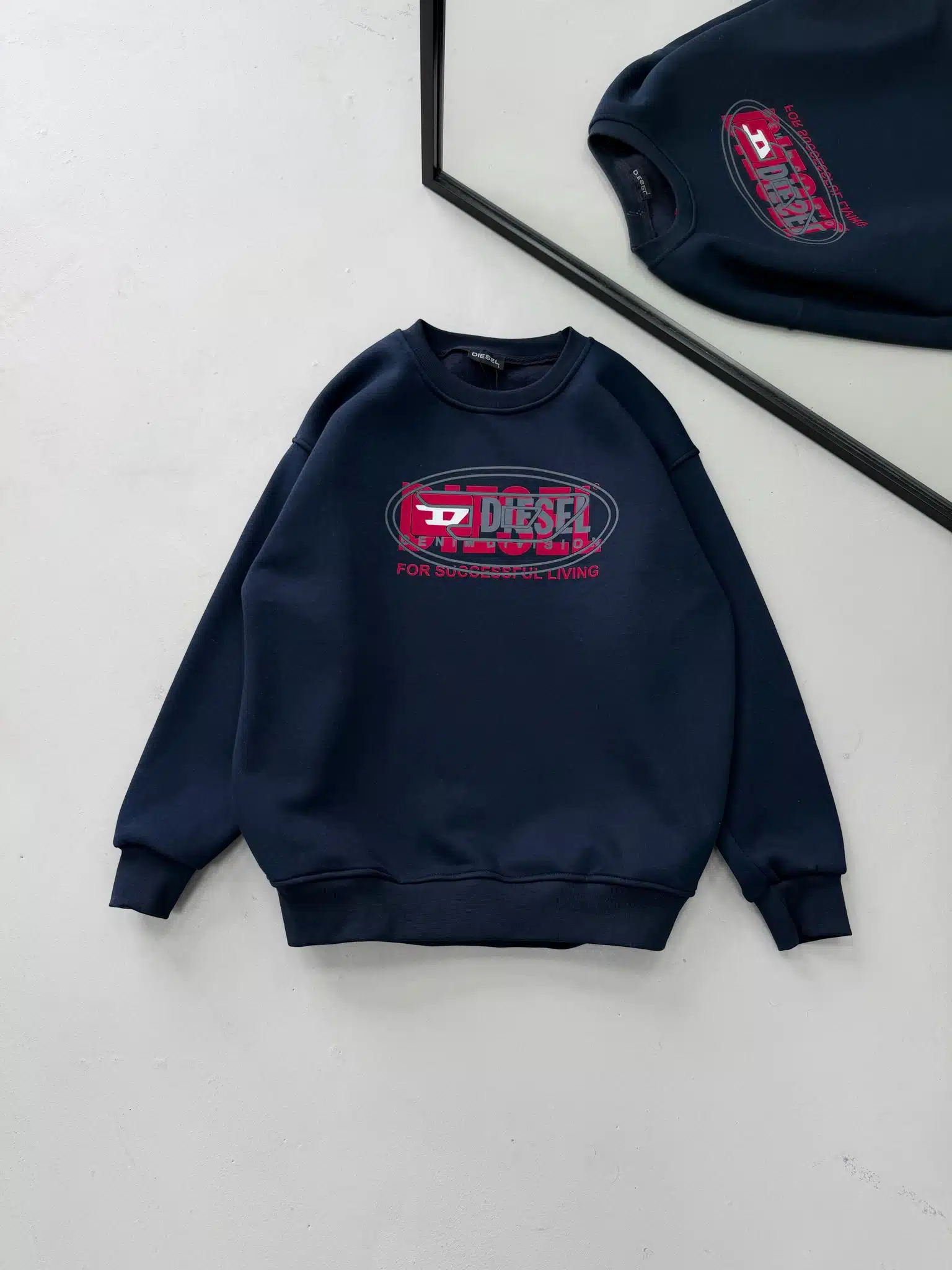 WhatsApp Image 2026-08-28 at 09.36.30 (1) DL Göğüs Baskılı 3 İplik Oversize Sweatshirt – Lacivert - Görsel 1