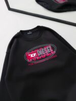 DL Göğüs Baskılı 3 İplik Oversize Sweatshirt – Siyah - Görsel 3