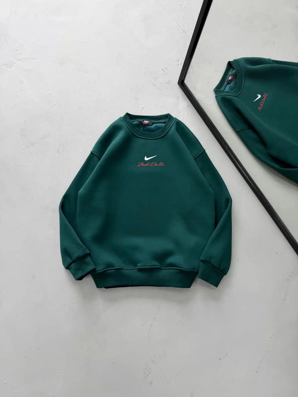 WhatsApp Image 2026-08-29 at 16.45.31 NK Göğüs & Sırt Baskılı 3 İplik Oversize Sweatshirt – Yeşil - Görsel 1
