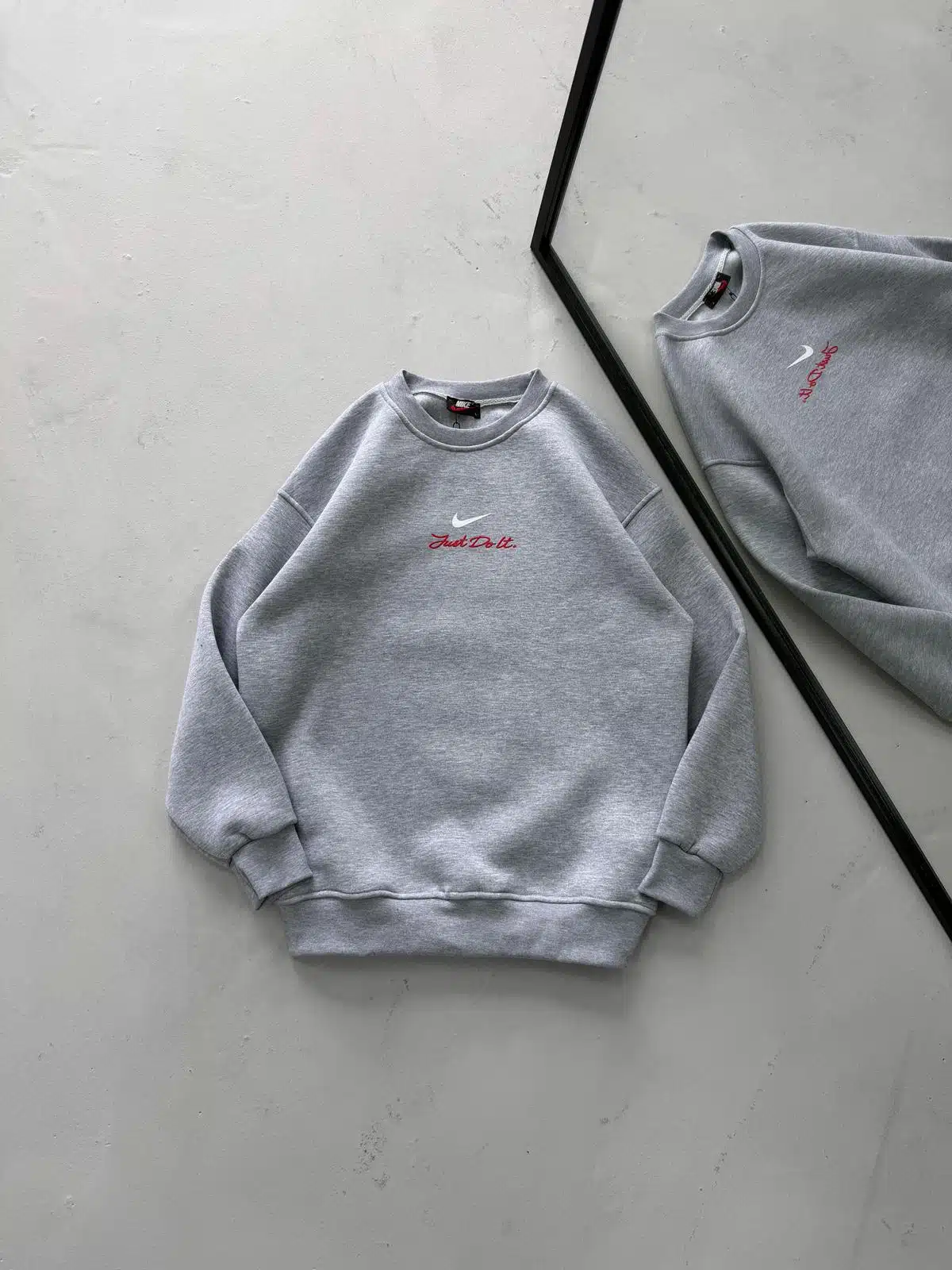WhatsApp Image 2026-08-29 at 16.45.33 (1) NK Göğüs & Sırt Baskılı 3 İplik Oversize Sweatshirt – Gri - Görsel 1