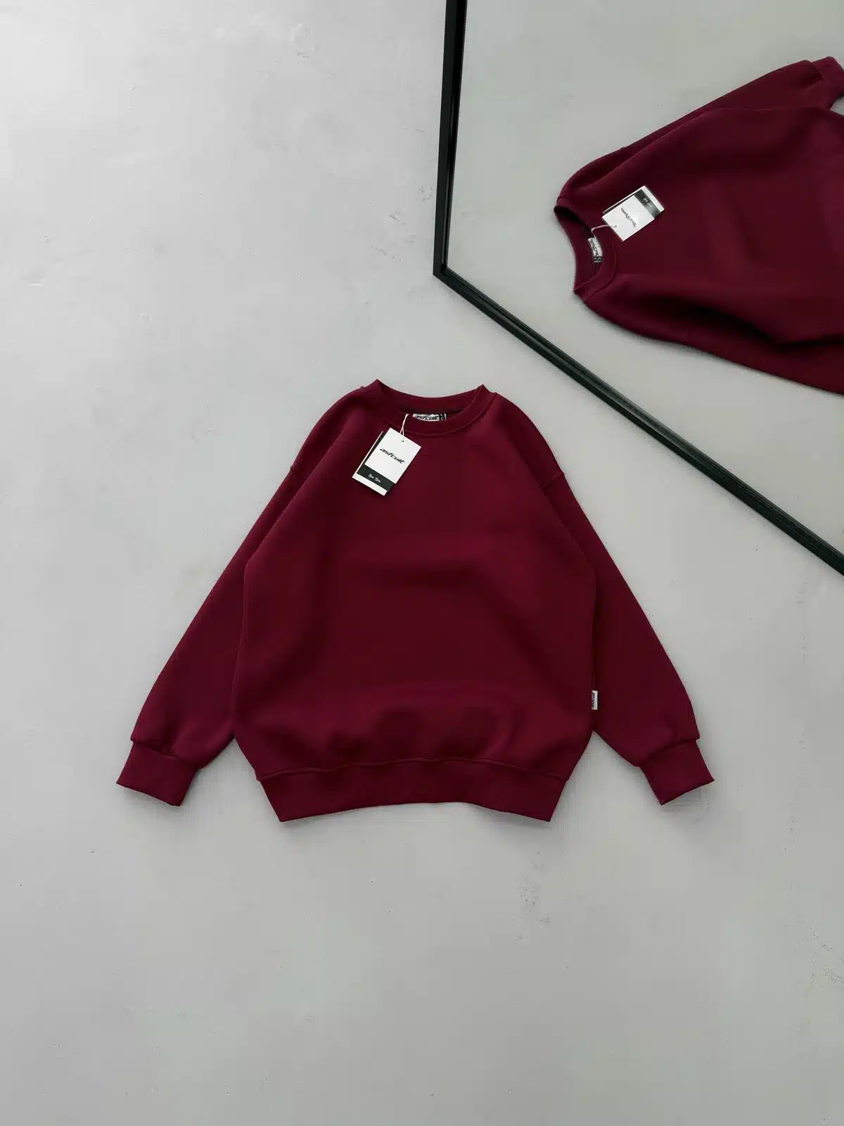 WhatsApp Image 2026-09-03 at 10.45.55 (1) Premium İmzalı Seri Basic 3 İplik Oversize Sweatshirt – Bordo - Görsel 1