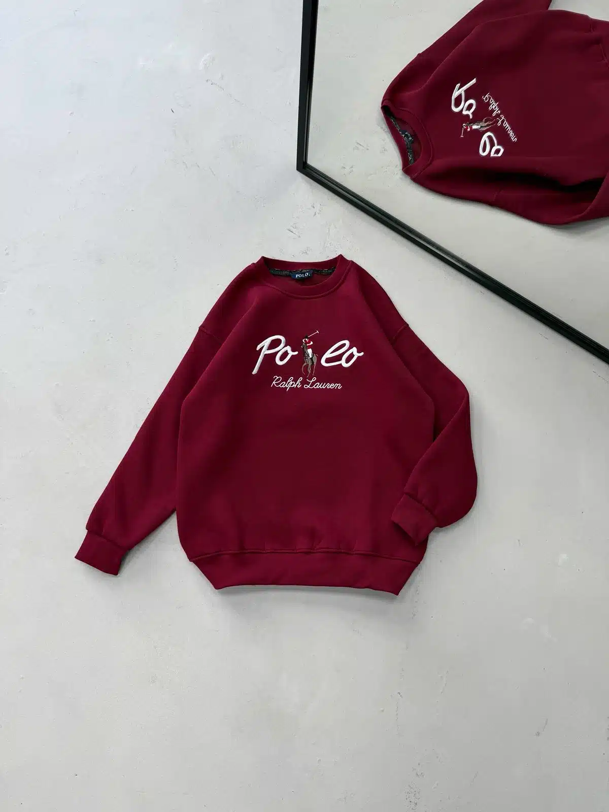 WhatsApp Image 2026-09-04 at 22.25.37 P Göğüs Nakış Detaylı 3 İplik Oversize Sweatshirt – Bordo - Görsel 1