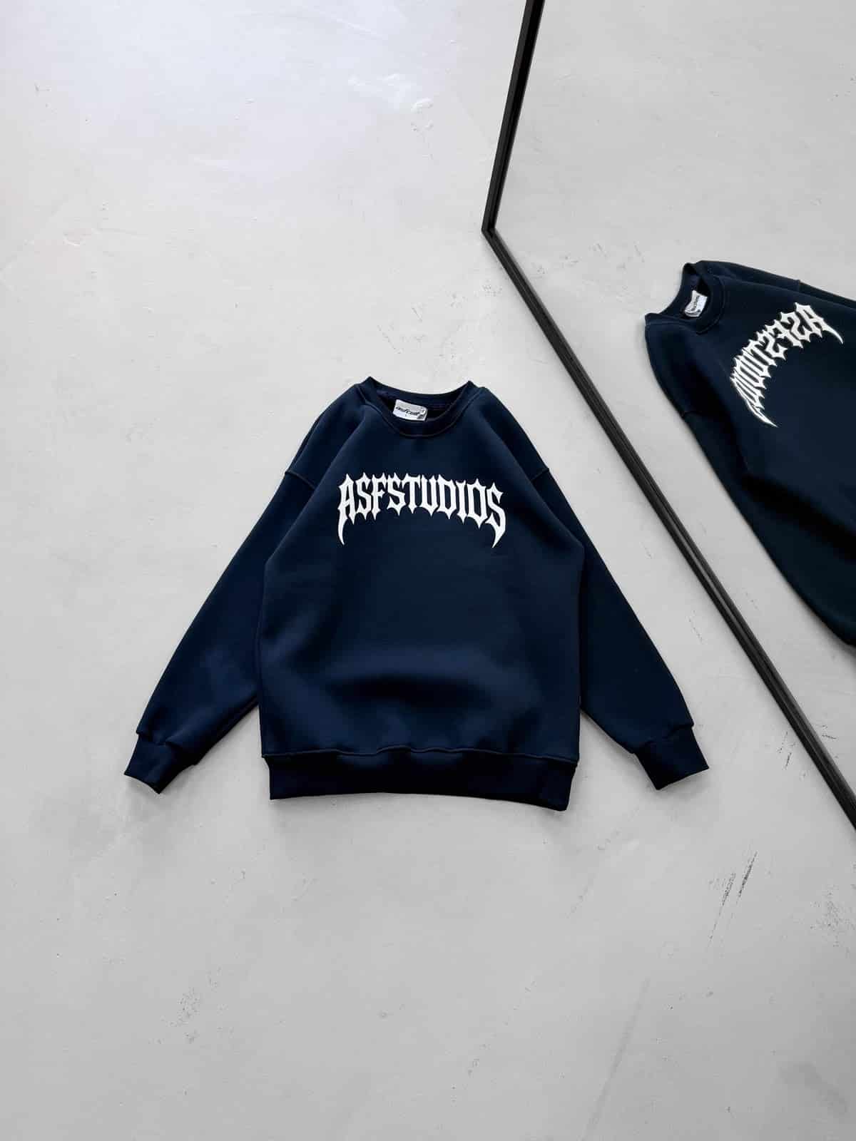 WhatsApp Image 2026-09-15 at 18.44.56 (1) ASFSTUDIOS Göğüs Baskılı 3 İplik Oversize Sweatshirt – Lacivert - Görsel 1