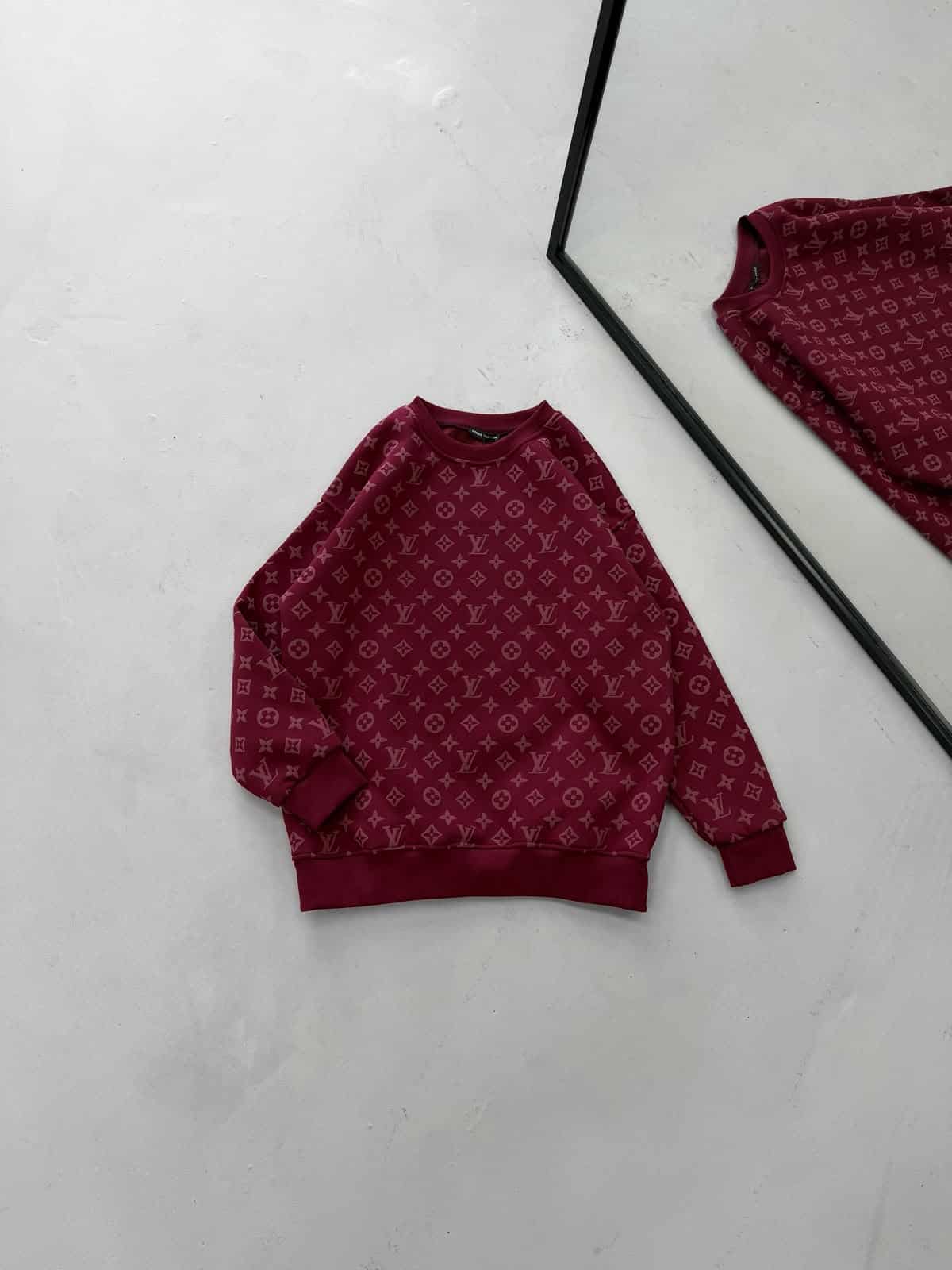 WhatsApp Image 2026-09-15 at 18.45.12 LVS Flok Baskılı 3 İplik Oversize Sweatshirt – Bordo - Görsel 1