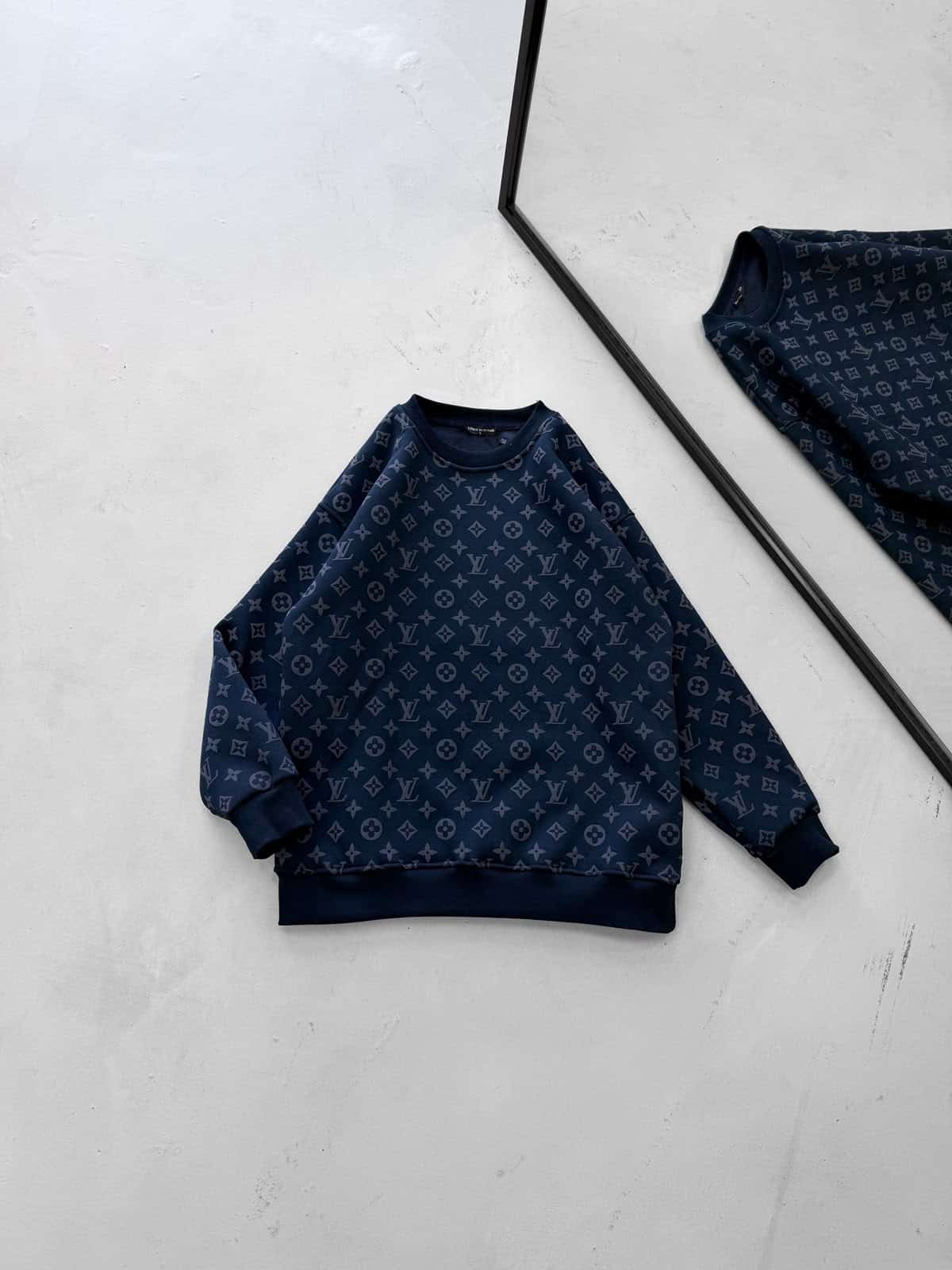 WhatsApp Image 2026-09-15 at 18.45.14 (1) LVS Flok Baskılı 3 İplik Oversize Sweatshirt – Lacivert - Görsel 1