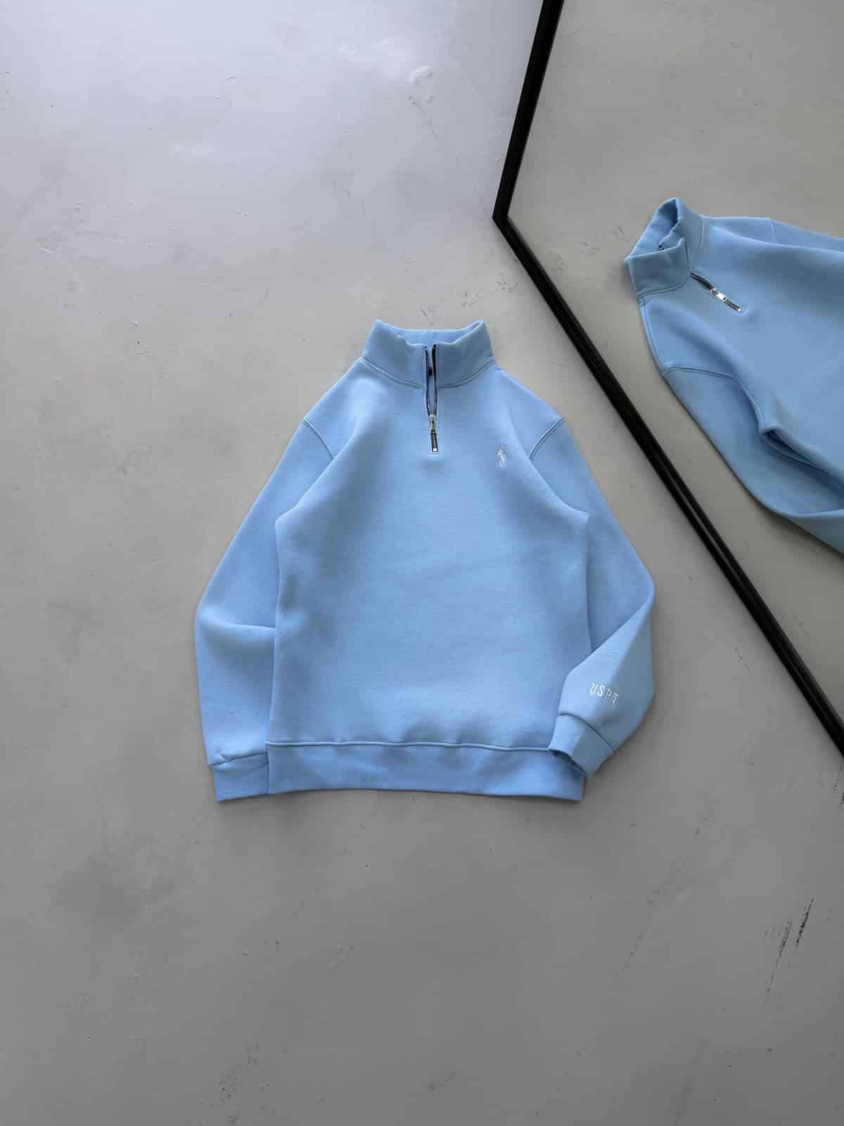 WhatsApp Image 2026-09-15 at 18.45.36 RL Yarım Fermuarlı 3 İplik Oversize Sweatshirt – Bebe Mavisi - Görsel 1